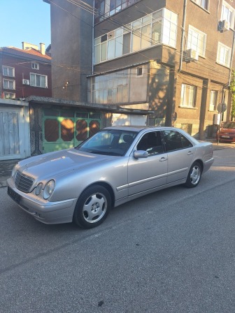 Mercedes-Benz E 320 320 I 4MATIK