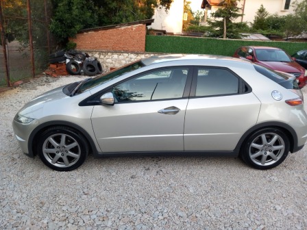 Honda Civic 1.8 Автоматик