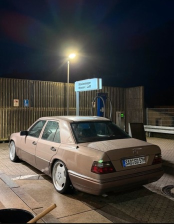 Mercedes-Benz 124 2.2i*AUTO*FACE