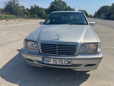 Mercedes-Benz C 220