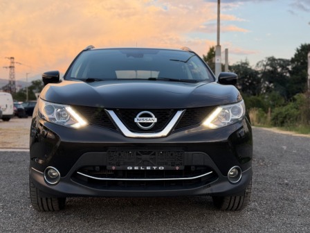 Nissan Qashqai 1.5/navi/pano/