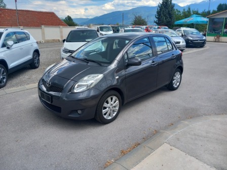 Toyota Yaris 1.0 KEYLESS GO