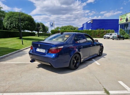 BMW 530