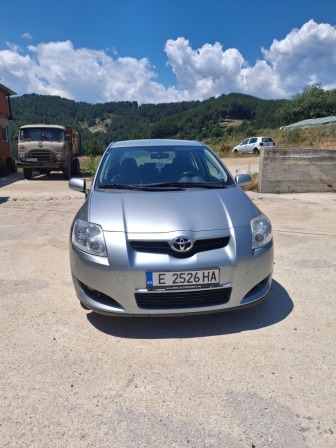Toyota Auris 2.0 D4D 126 к.с