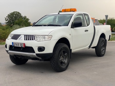 Mitsubishi L200 2,5 TDI/КЛИМА
