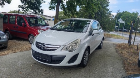 Opel Corsa 1.2i FACELIFT