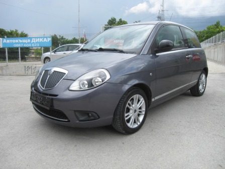 Lancia Ypsilon 1,4-Газ.Инж.