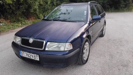Skoda Octavia Климатик 2.0