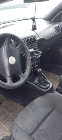 VW Golf 1.9