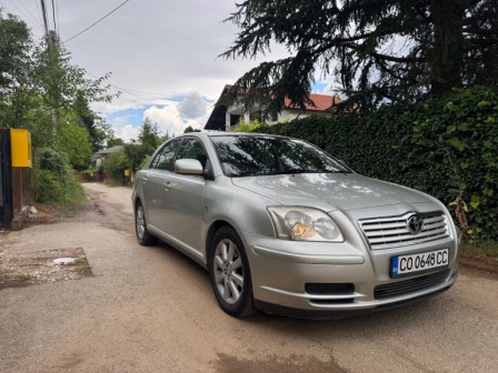 Toyota Avensis 1.8i