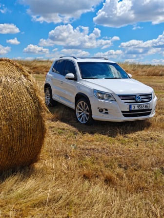 VW Tiguan 2.0 TDI R-LINE