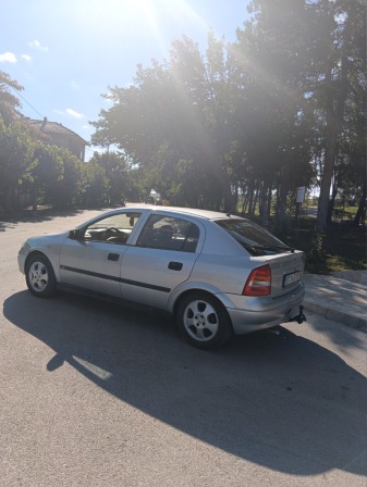 Opel Astra 1.6