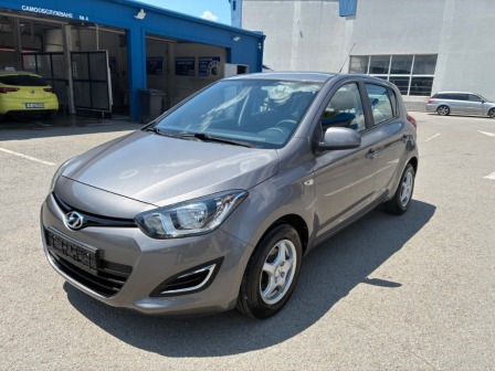 Hyundai i20 1.2 16v 84ps
