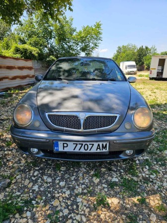 Lancia Lybra 1.8