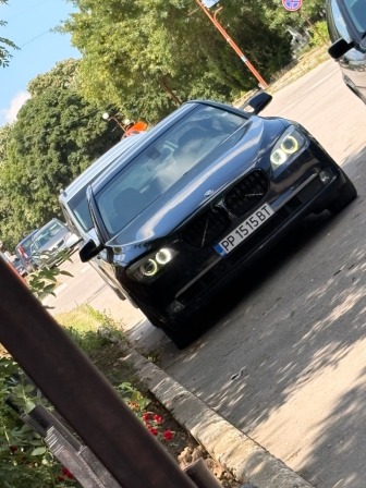 BMW 740