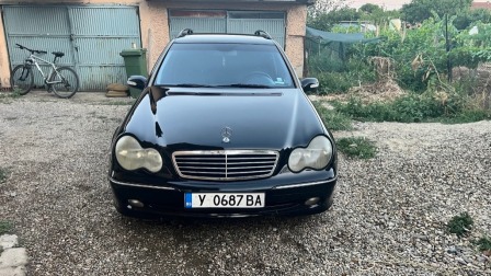 Mercedes-Benz C 220