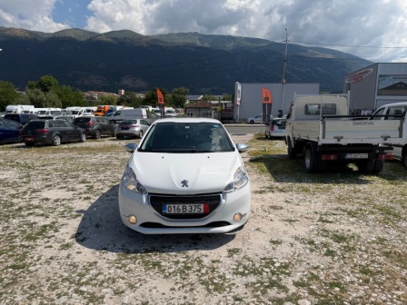 Peugeot 208 1.6hdi/Navi