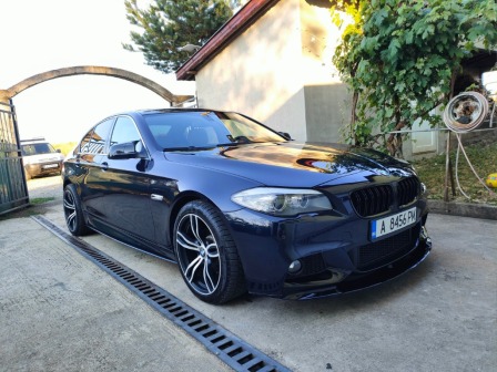 BMW 528