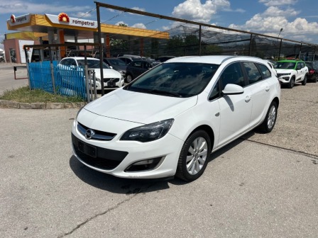 Opel Astra SPORT TOURER