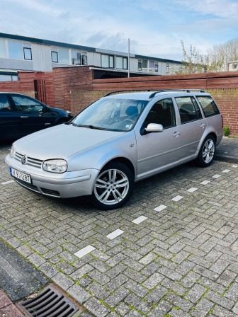 VW Golf 1.9