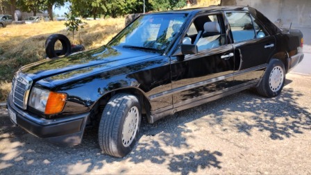 Mercedes-Benz 124 200 D