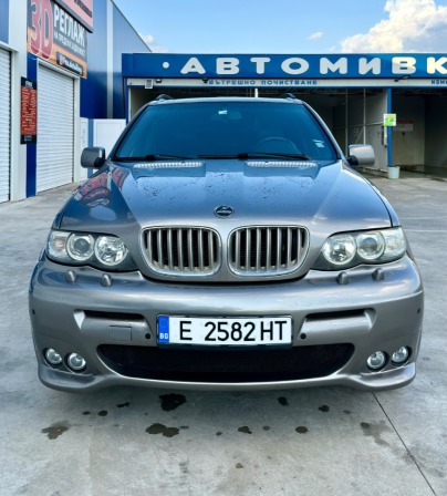 BMW X5 E53 4.4i Face