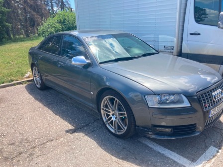 Audi S8