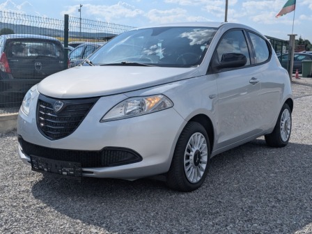 Lancia Ypsilon 1.2i 2015g