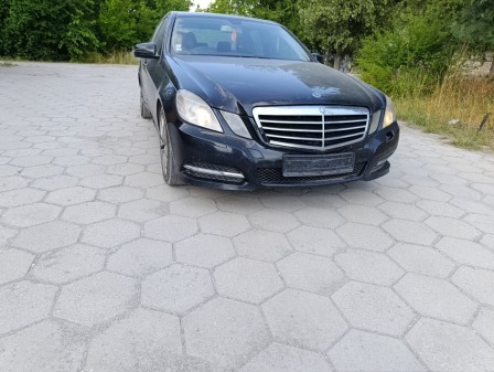 Mercedes-Benz E 220 2.2