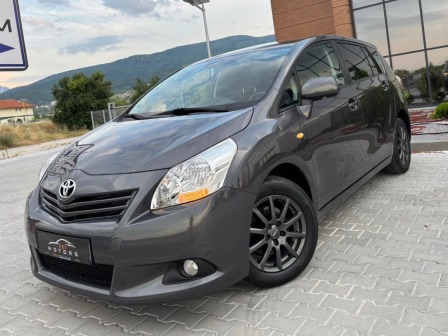 Toyota Verso 2.0D4d7-местна