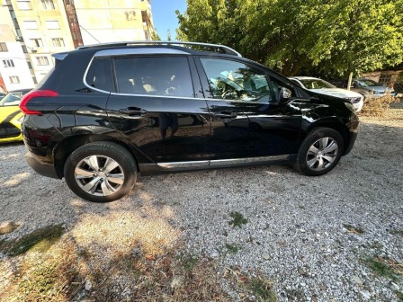 Peugeot 2008 1.6i/Auto/Allur