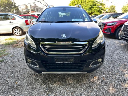 Peugeot 2008 1.6i/Auto/Allur