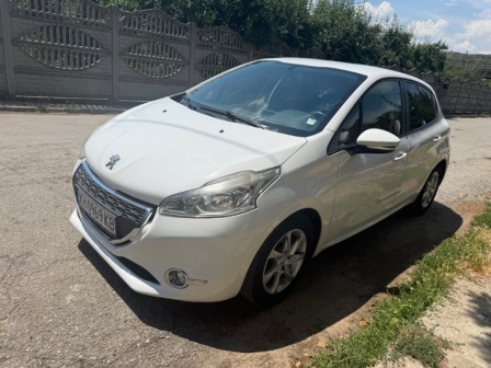 Peugeot 208 1.4i*ГАЗ*