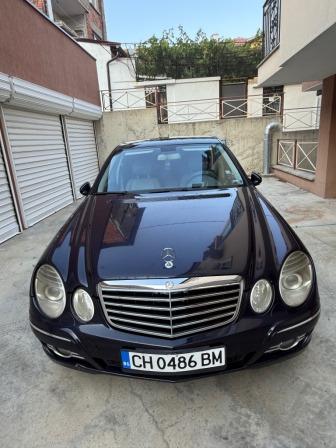 Mercedes-Benz 320