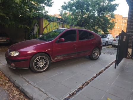 Renault Megane 1.6i автоматик