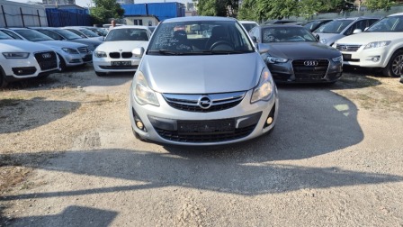 Opel Corsa 1.2 BENZIN