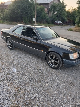 Mercedes-Benz 124 2.0