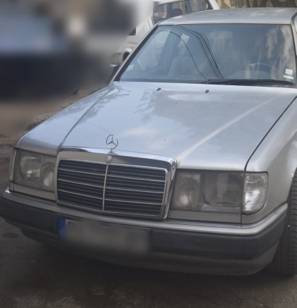 Mercedes-Benz 124 2.5 D