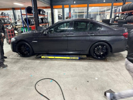 BMW 530 3000