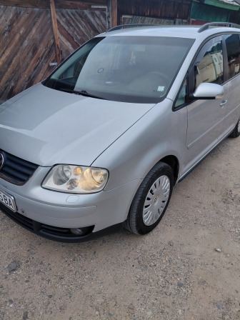 VW Touran 2.0