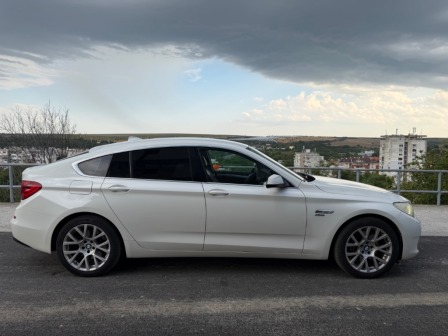 BMW 5 Gran Turismo 535 GT X Drive