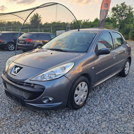 Peugeot 206 Plus 1.4 клима