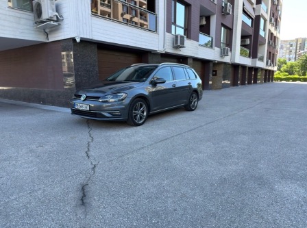 VW Golf Variant R-line 2.0 tdi