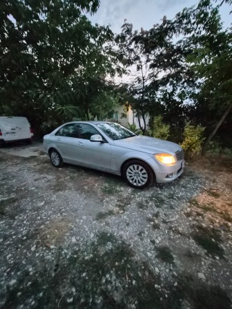 Mercedes-Benz C 220 2.2