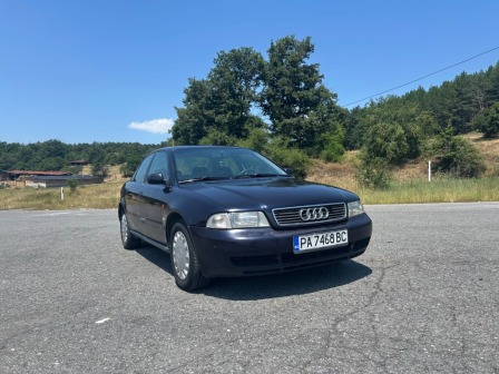 Audi A4 1.6