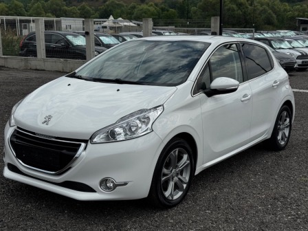 Peugeot 208 1.4HDi-Allure