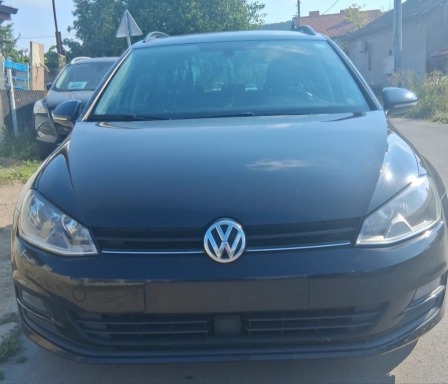 VW Golf Variant 1.6TDI 105k.c
