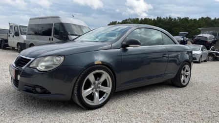 VW Eos 2.0i