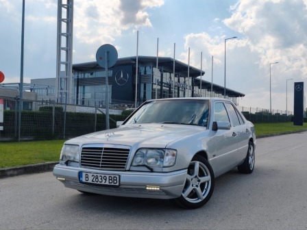 Mercedes-Benz E