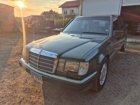 Mercedes-Benz E 300 E300
